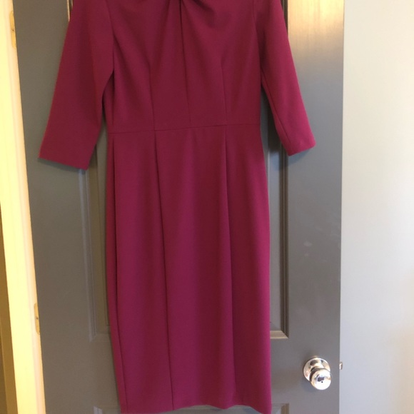Donna Morgan 3/4 sleeve crepe sheath dress with twisted neckline - Picture 2 of 6